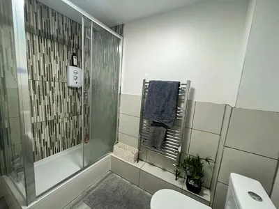 3 Rooms Available in Modern 6-Bed House – Denison Court - Thumbnail 3
